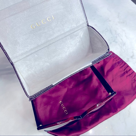 GUCCI
Oversized square-frame glittered sunglasses - Picture 10 of 11